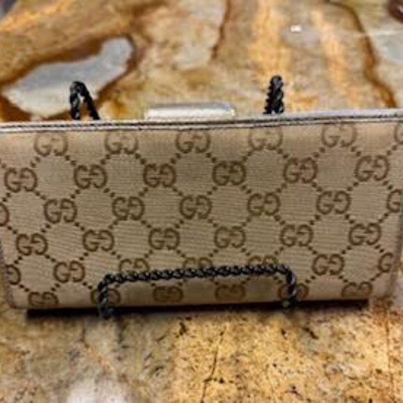 Gucci Metallic Beige and Gold Continental D-Ring GG Canvas - Picture 2 of 9